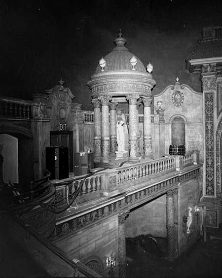 Riviera Theatre - Rivera Auditorium-House Left From John Lauter (newer photo)